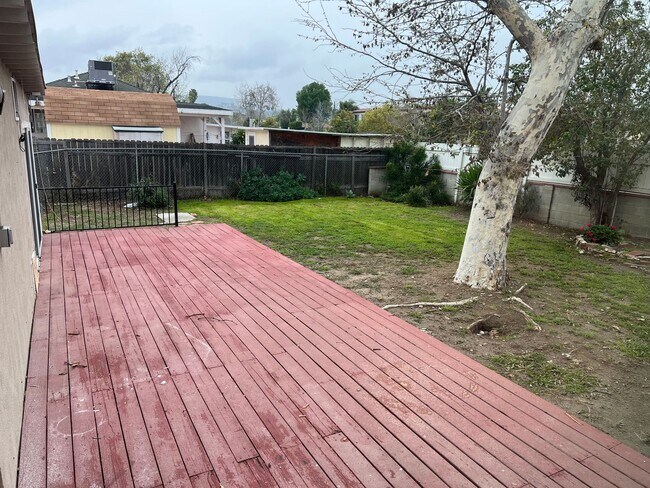 Foto del edificio - Charming 2 Bedroom 1 Bathroom Encino Home!...