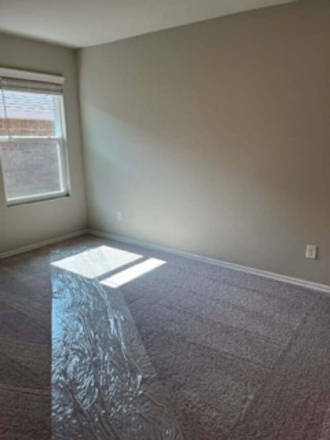 Building Photo - 2916 NW 195th St