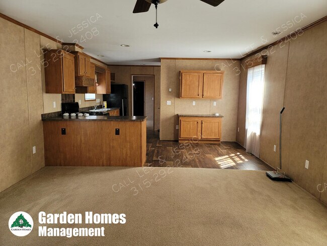 Foto del edificio - 31 Mapledale Acres