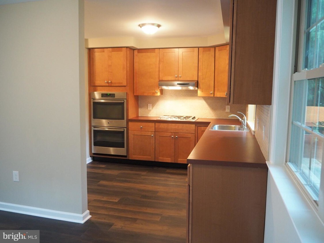 516 Barbara Dr, East Norriton, PA 19403 House for Rent in East