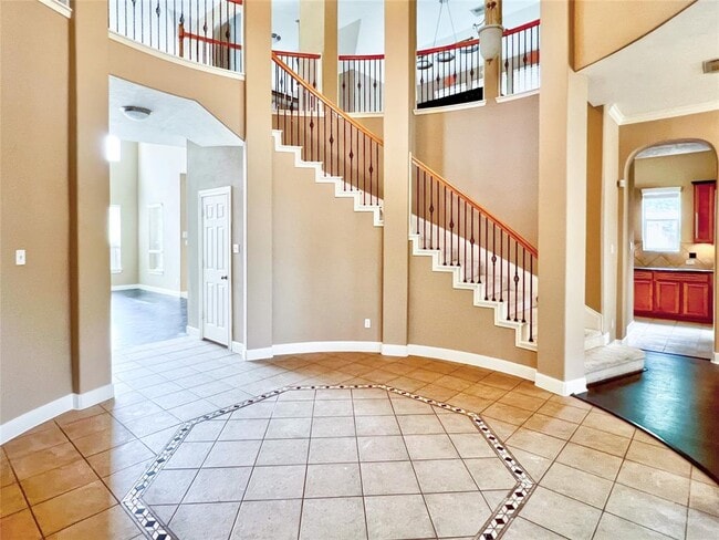 Building Photo - 16807 Coronado Springs Dr