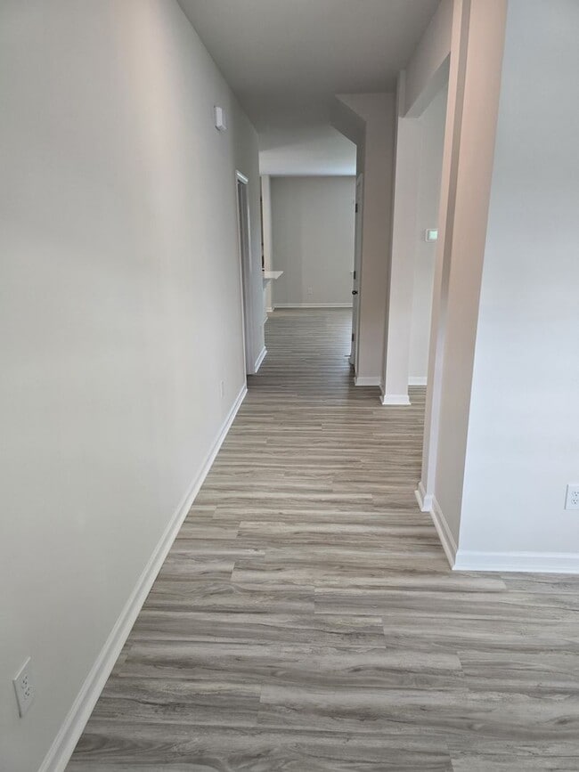 Foto del edificio - Elegant Home Located in Secrest Commons in...