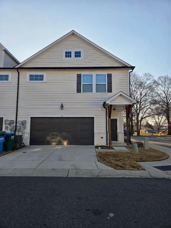 Building Photo - 111 Cranford Dr