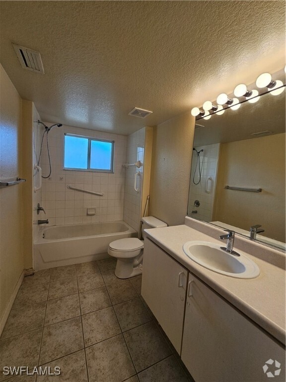 Building Photo - 8274 Key Royal Cir
