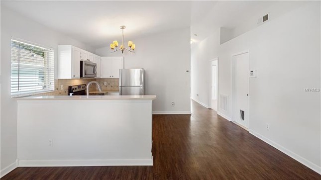Building Photo - 2025 Lauren Rd, Apopka, FL 32703