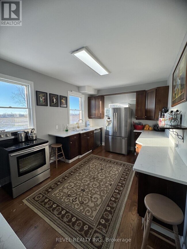 Building Photo - 1804 Sturgeon Rd