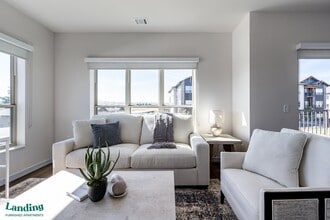 Building Photo - 3830 N Windsong Dr