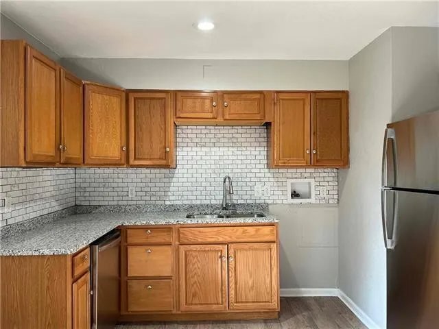 Foto del edificio - 11117 Bristol Terrace