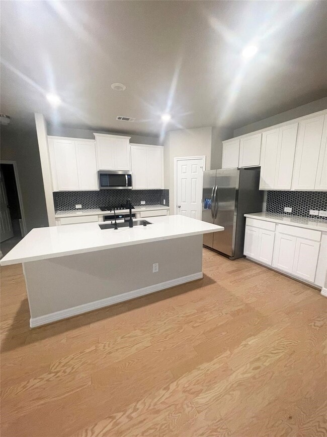 Building Photo - 13307 Rowan Grn Dr