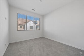 Building Photo - 117 Bravo