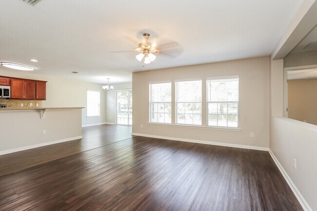 Foto del edificio - 3877 Marsh Bluff Dr