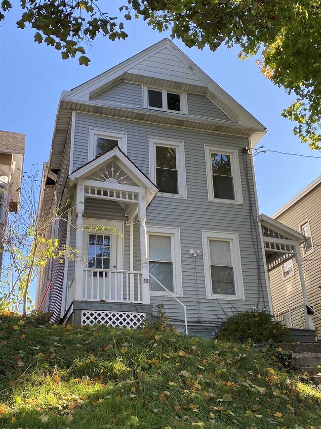 Foto del edificio - 139 N Clinton St