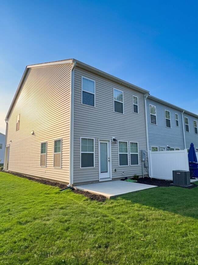Foto del edificio - 167 Copper Fox Ln