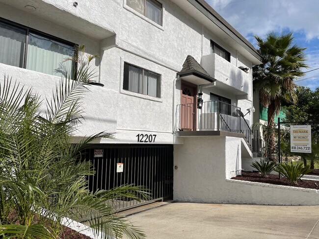 Building Photo - 12207 Chandler Blvd