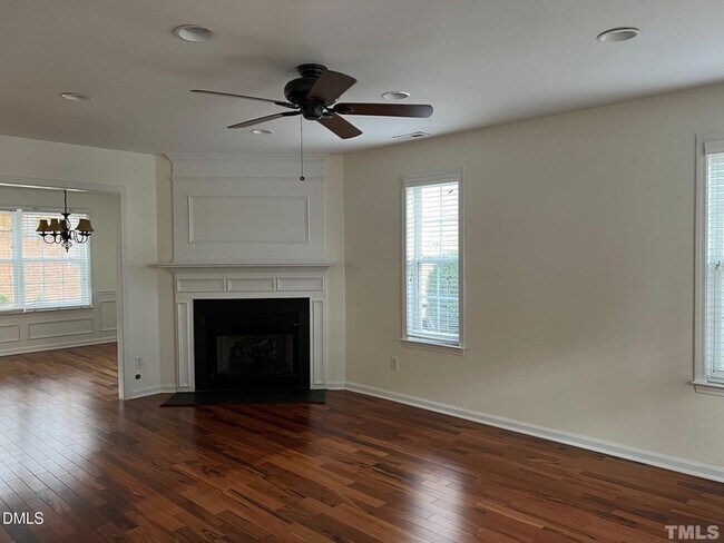 Foto del edificio - 109 Cranwell Ct