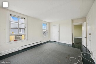 Building Photo - 30 W Chester Pike