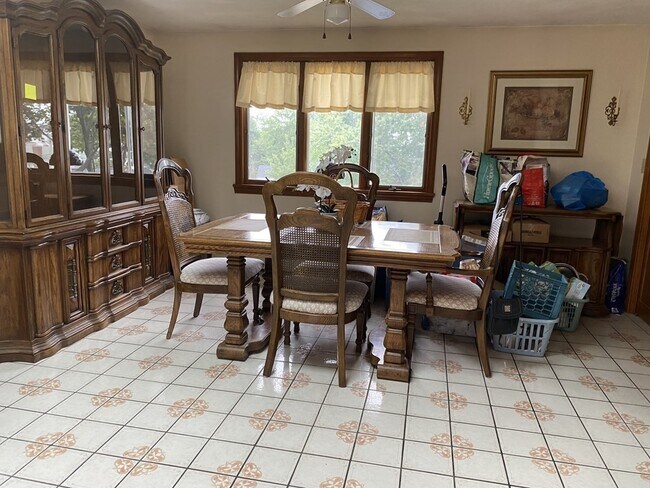 Foto del edificio - 103 Malden St