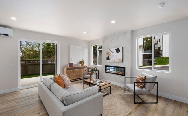 Foto del edificio - 9420 Olson Pl SW