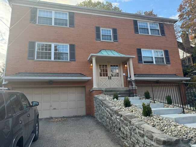 Photo - 2909 Van Dyke Dr Apartments