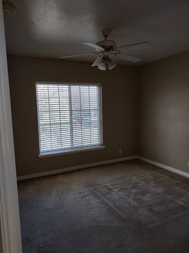 Foto del edificio - 74 N Garden Park Dr