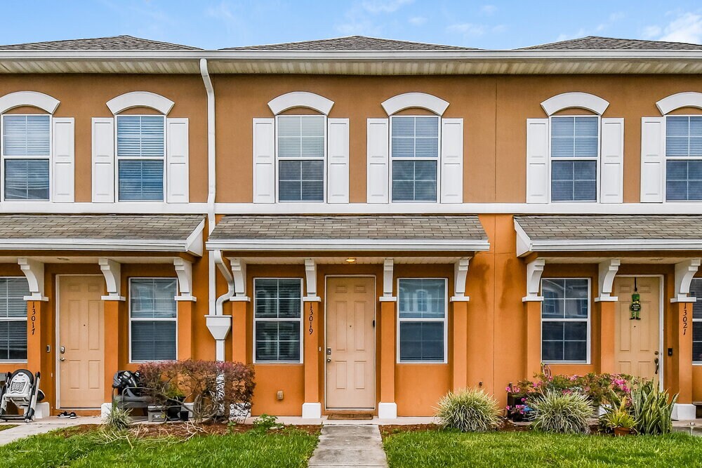 13019 Sunset Lake Dr, Jacksonville, FL 32258 Townhome Rentals in