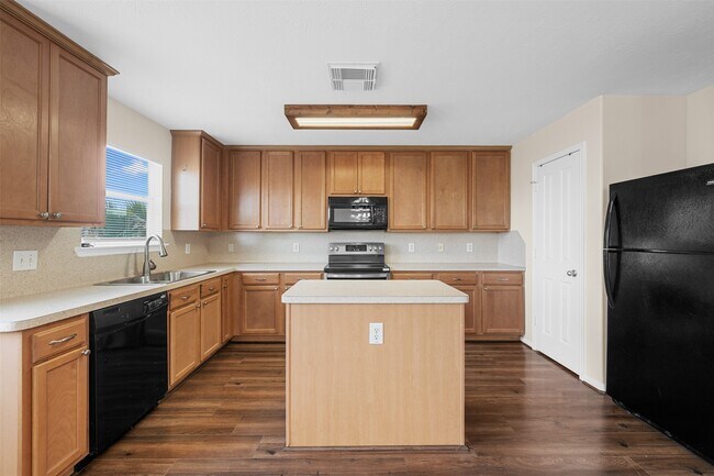 Foto del edificio - 8139 Katie Mill Trail