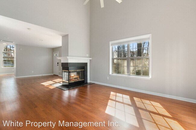 Building Photo - 3 br, 2 bath House - 8401 Southgate Common...