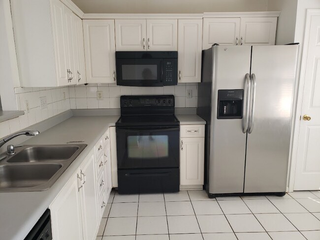 Foto del edificio - 11625 Kempsford Dr
