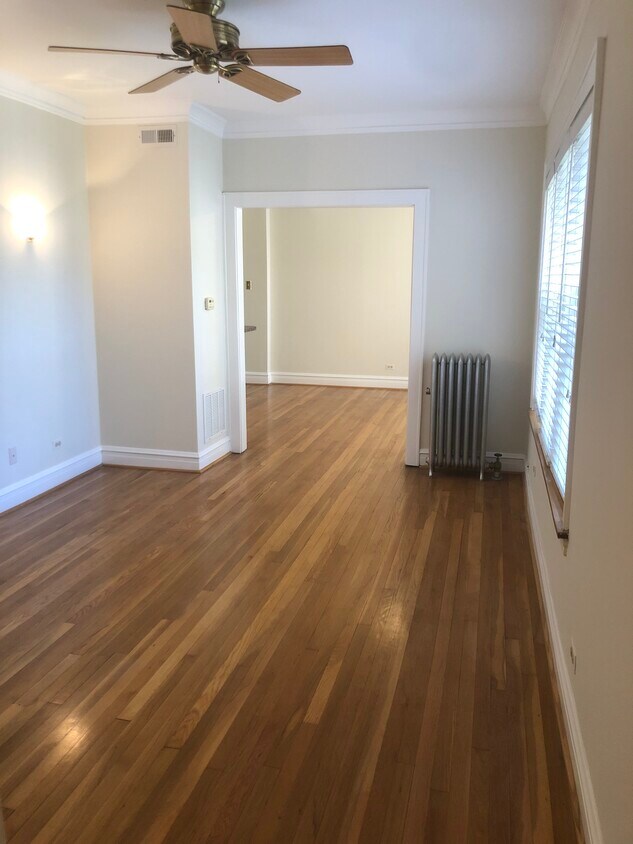 Foto principal - 4829 N Rockwell St