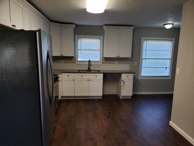 Building Photo - 5745 Kohler St