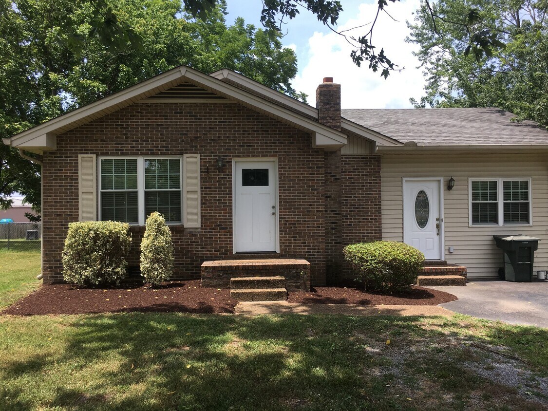 612 Cross St, Gallatin, TN 37066 House Rental in Gallatin, TN