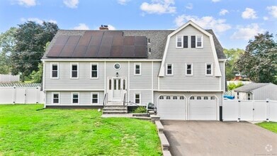 Building Photo - 26 Brewster Rd