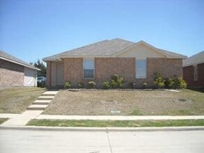 Building Photo - 7541 Marietta Ln
