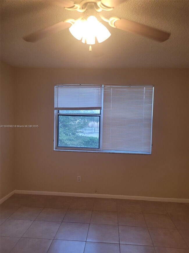 Foto del edificio - 785 NW 103rd Terrace