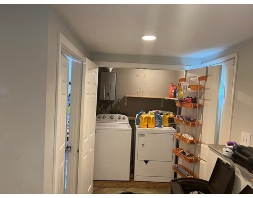 Foto del edificio - 88 Massasoit Ave