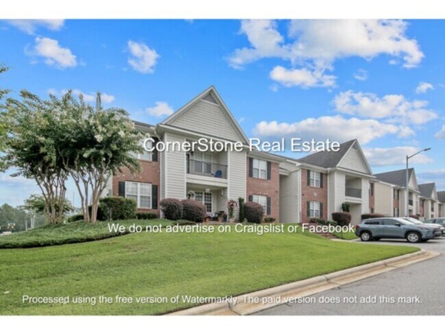 Foto del edificio - 4050 Bardstown Ct