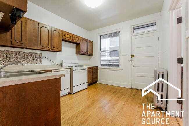 Building Photo - 3601 N Ashland Ave