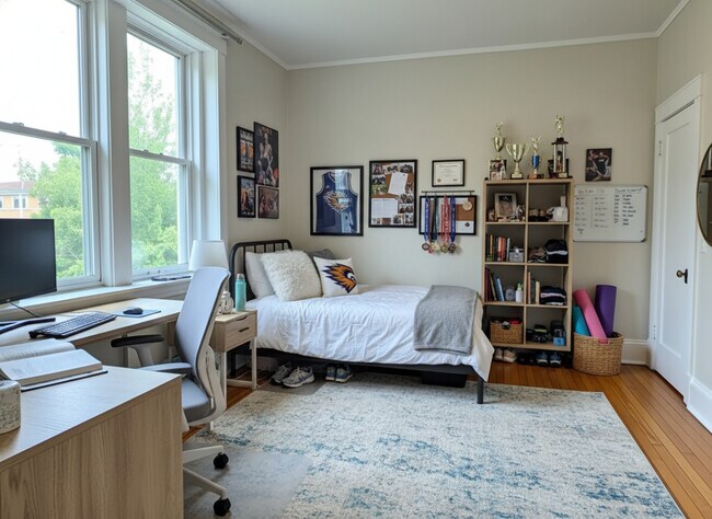 Foto del edificio - 330 St Paul St