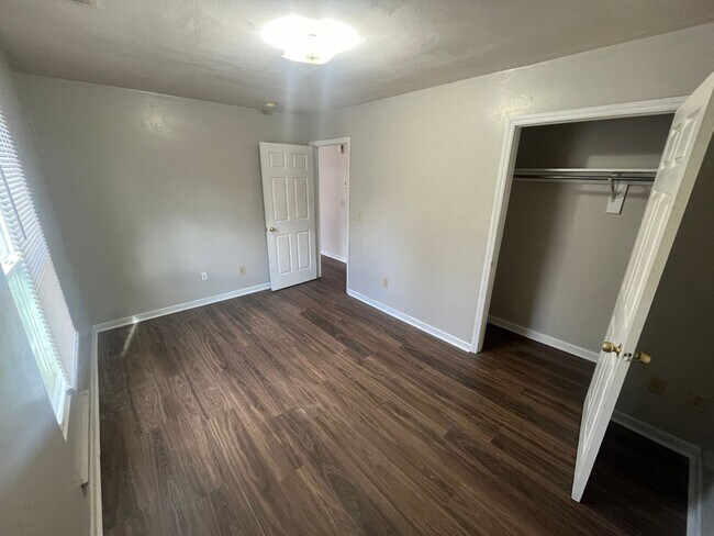 Foto del edificio - 931 17th St NW