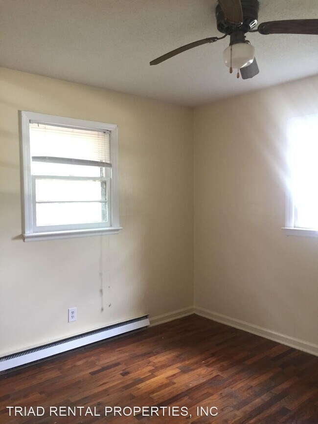 Building Photo - 2 br, 1 bath House - 308 PINEVIEW STREET