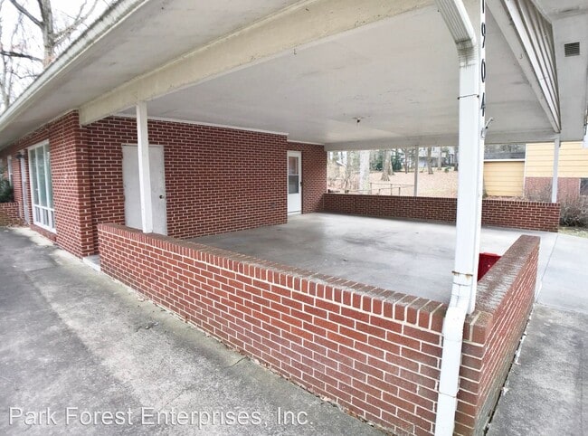 Building Photo - 3 br, 1 bath House - 1904 N. Oak Lane