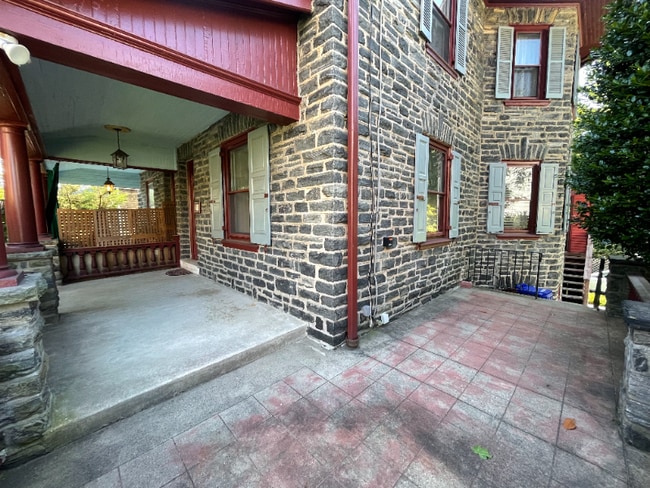 Photo - 219 Washington Ln Apartment