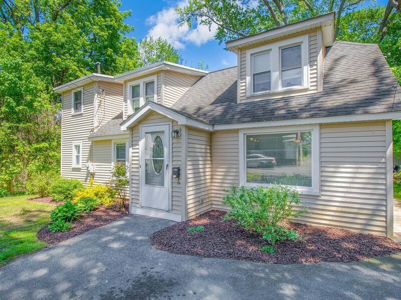 Photo - 15 Casimir St.