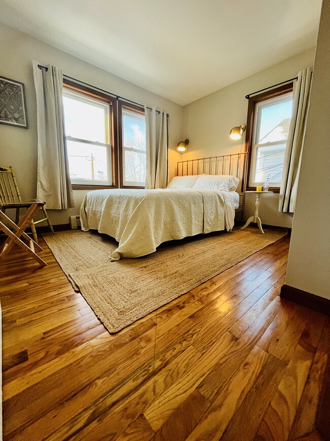 Larger bedroom - fits queen bed - 358 N Winooski Ave