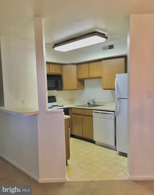 Foto del edificio - 17023 Bennett Pl