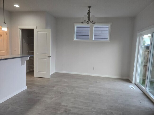 Foto del edificio - 173 N 7th Ave