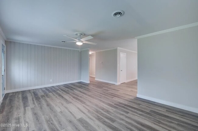 Building Photo - 5413 Park Ave