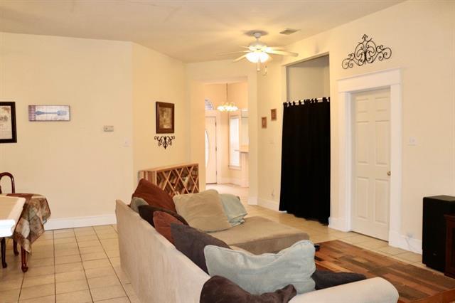 Building Photo - 1019 Port Aransas Dr