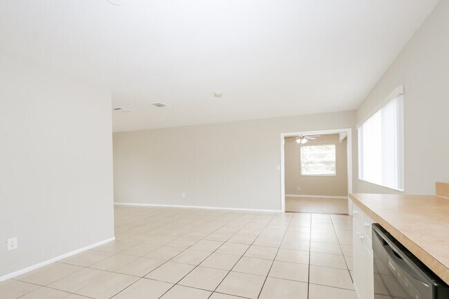 Foto del edificio - 2138 SE Rich St