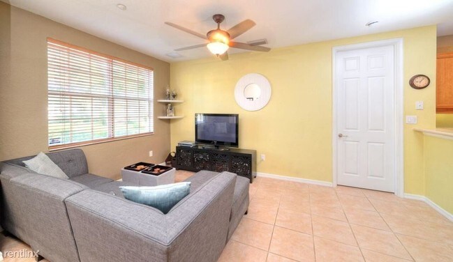 Building Photo - 115 S Longport Cir